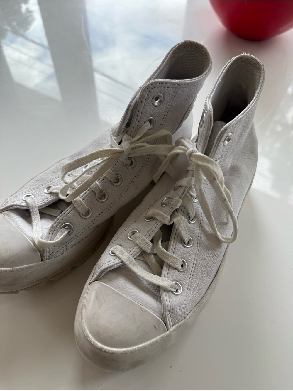 Converse Chuck Taylor high top white leather lugged sole  All Stars 10